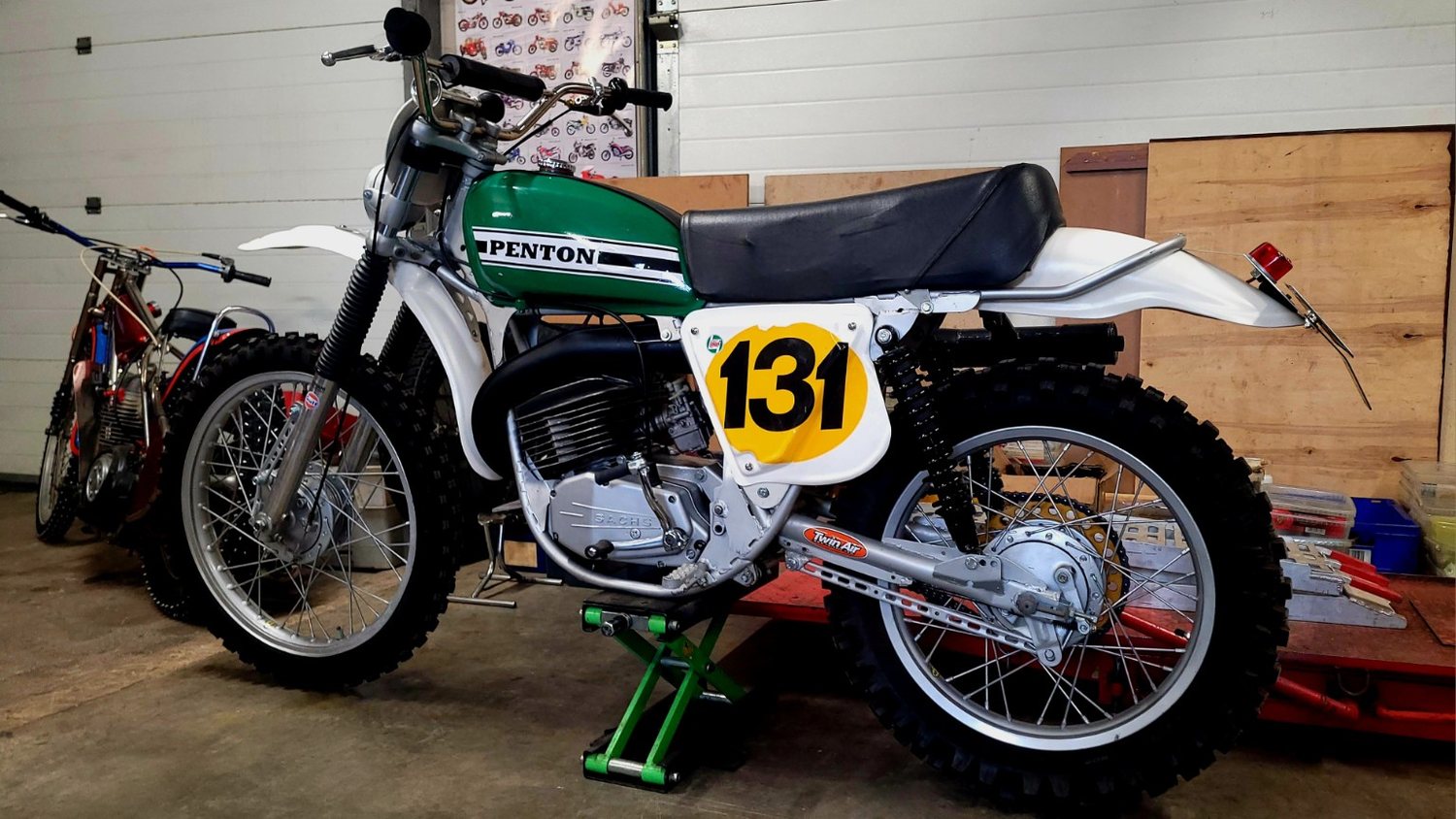 Vintage dirt bike photo 1